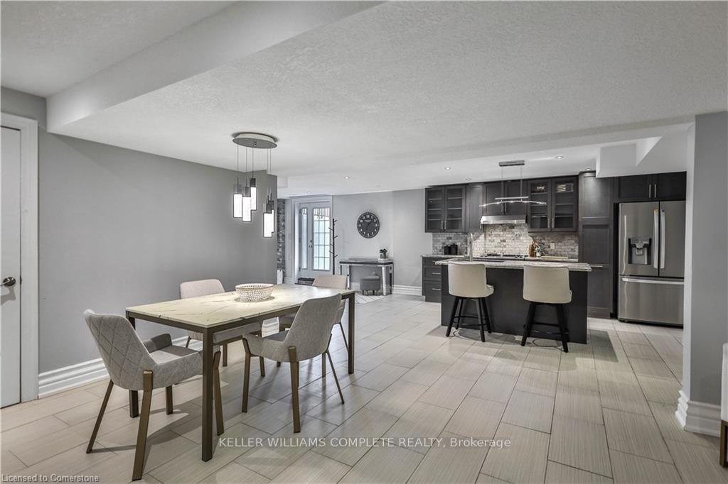 Photo 71 of 220 Moorland Crescent, Hamilton, Meadowlands — HOMEH