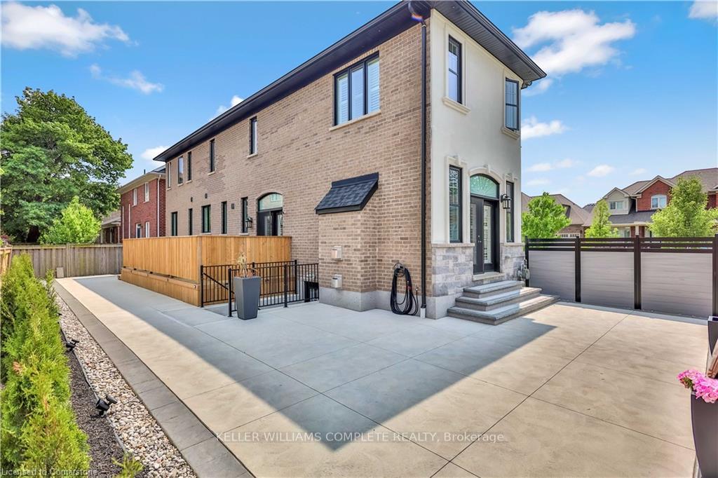Photo 80 of 220 Moorland Crescent, Hamilton, Meadowlands — HOMEH