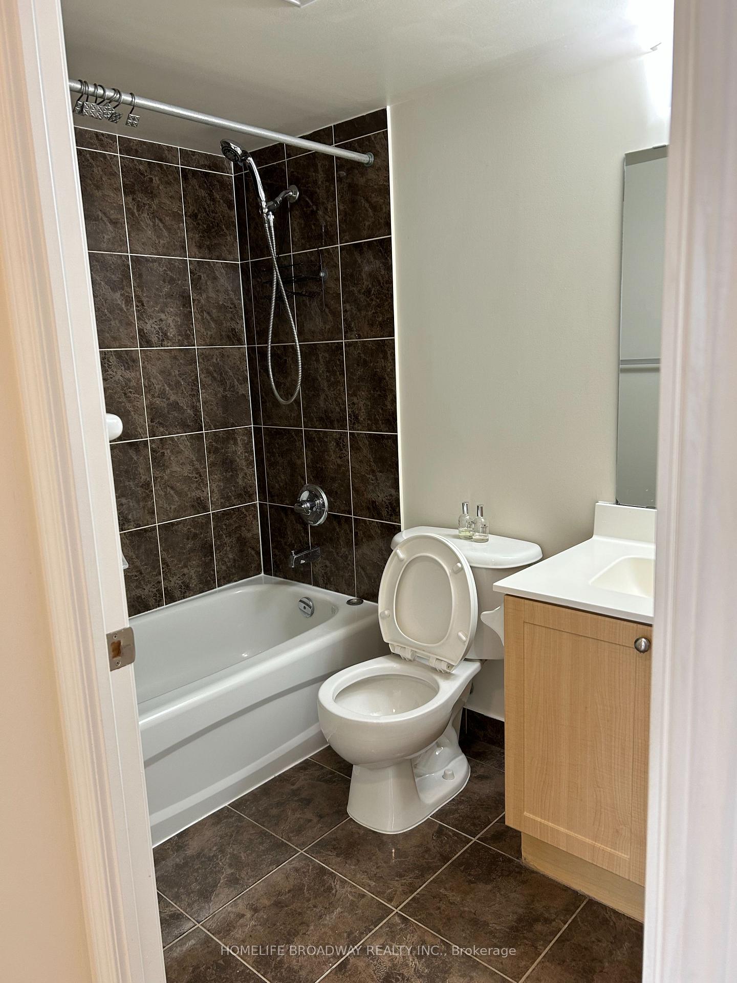 Photo 12 of Unit 1507, 75 South Town Centre Boulevard, Markham, Unionville — HOMEH