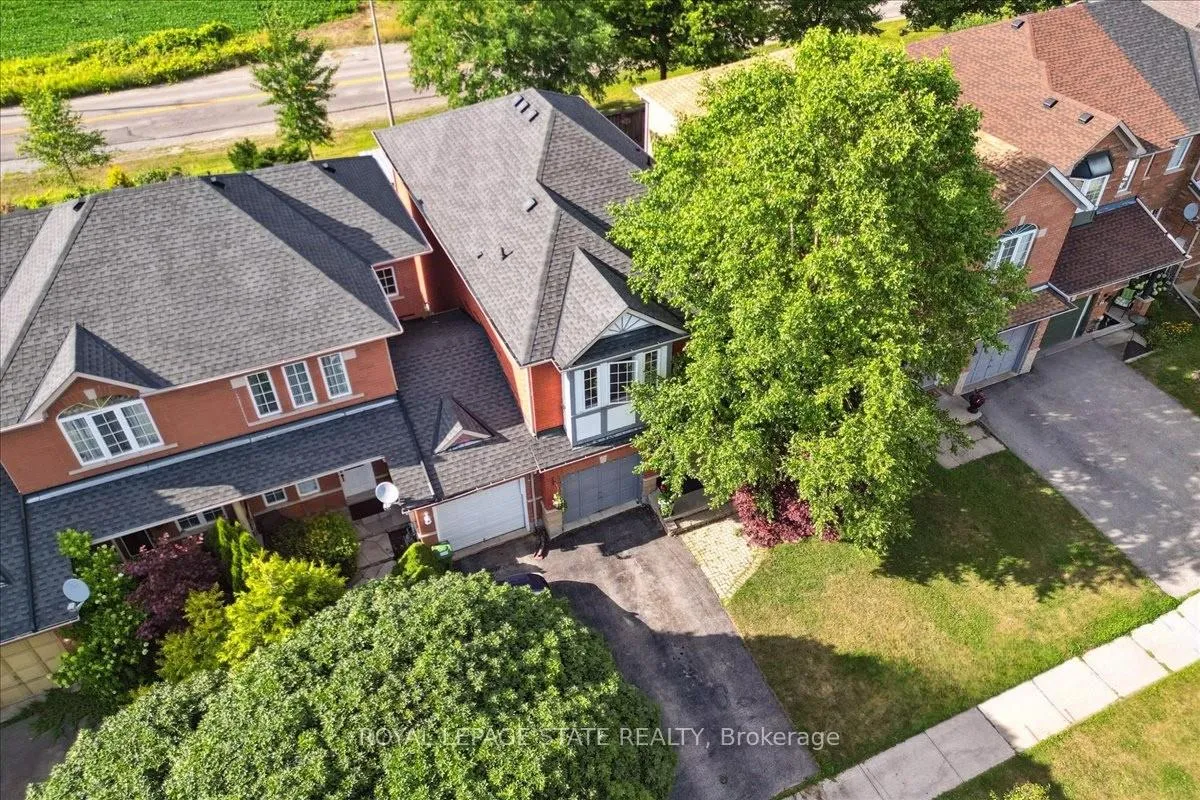 Photo 1 of 70 Moore Crescent, Hamilton, Ancaster — HOMEH