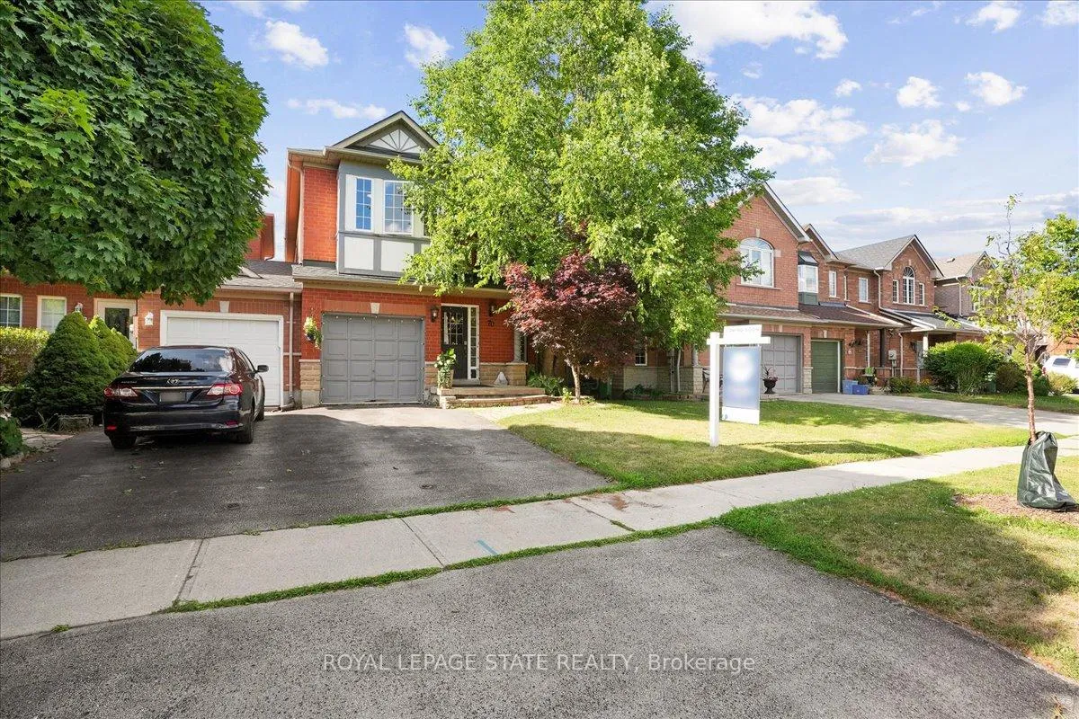 Photo 3 of 70 Moore Crescent, Hamilton, Ancaster — HOMEH