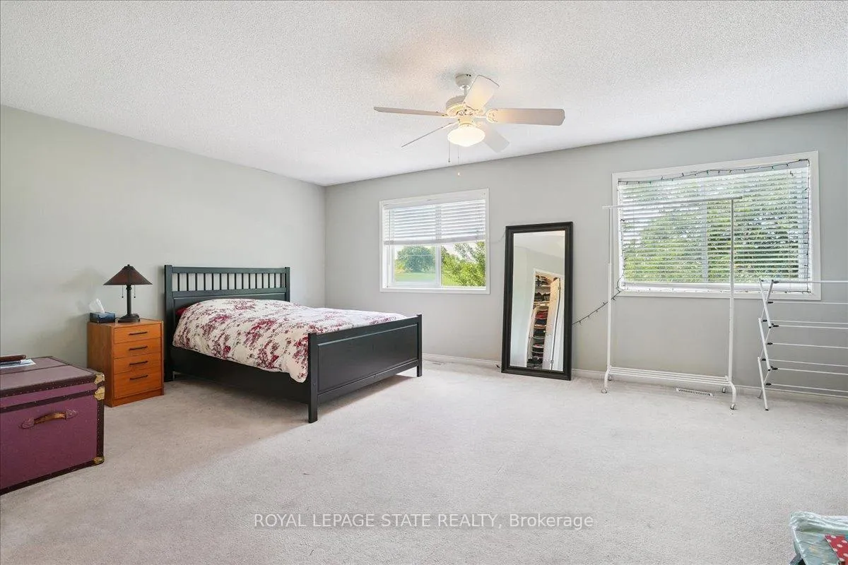 Photo 20 of 70 Moore Crescent, Hamilton, Ancaster — HOMEH