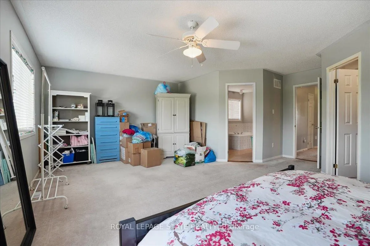 Photo 21 of 70 Moore Crescent, Hamilton, Ancaster — HOMEH