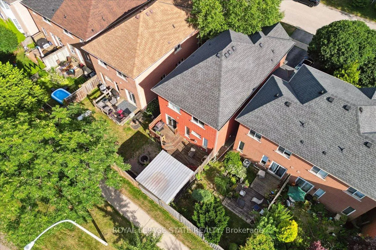 Photo 39 of 70 Moore Crescent, Hamilton, Ancaster — HOMEH