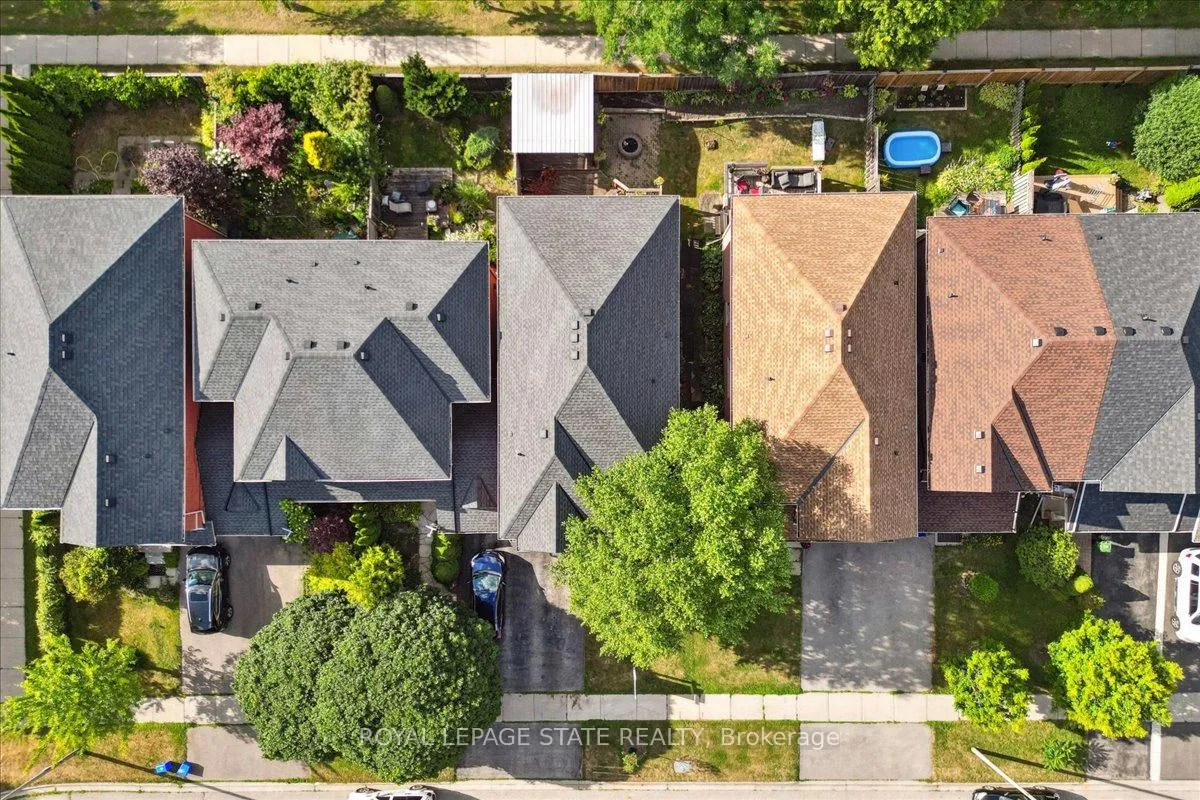 Photo 40 of 70 Moore Crescent, Hamilton, Ancaster — HOMEH