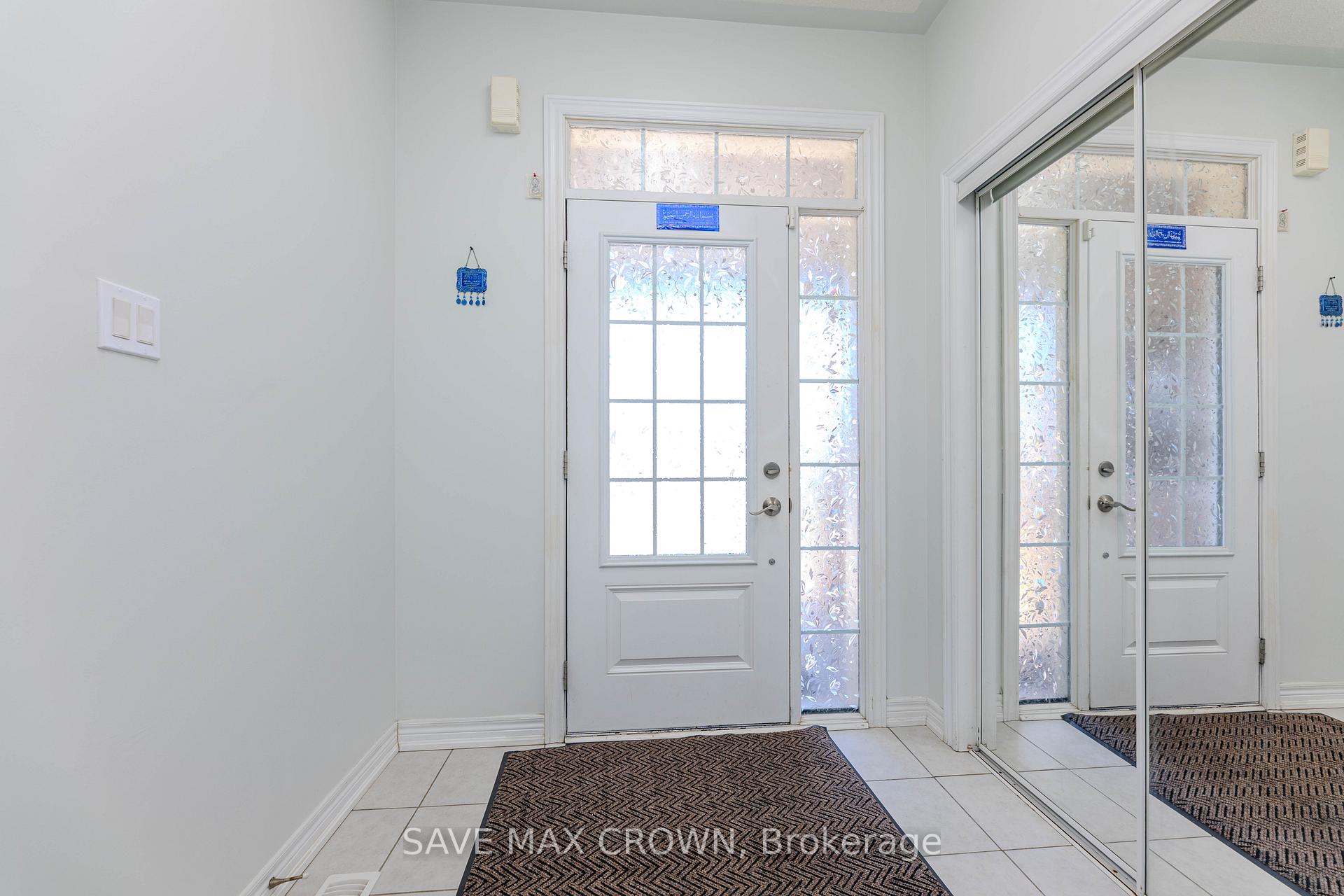 Photo 3 of 194 Sky Harbour Drive, Brampton, Bram West — HOMEH