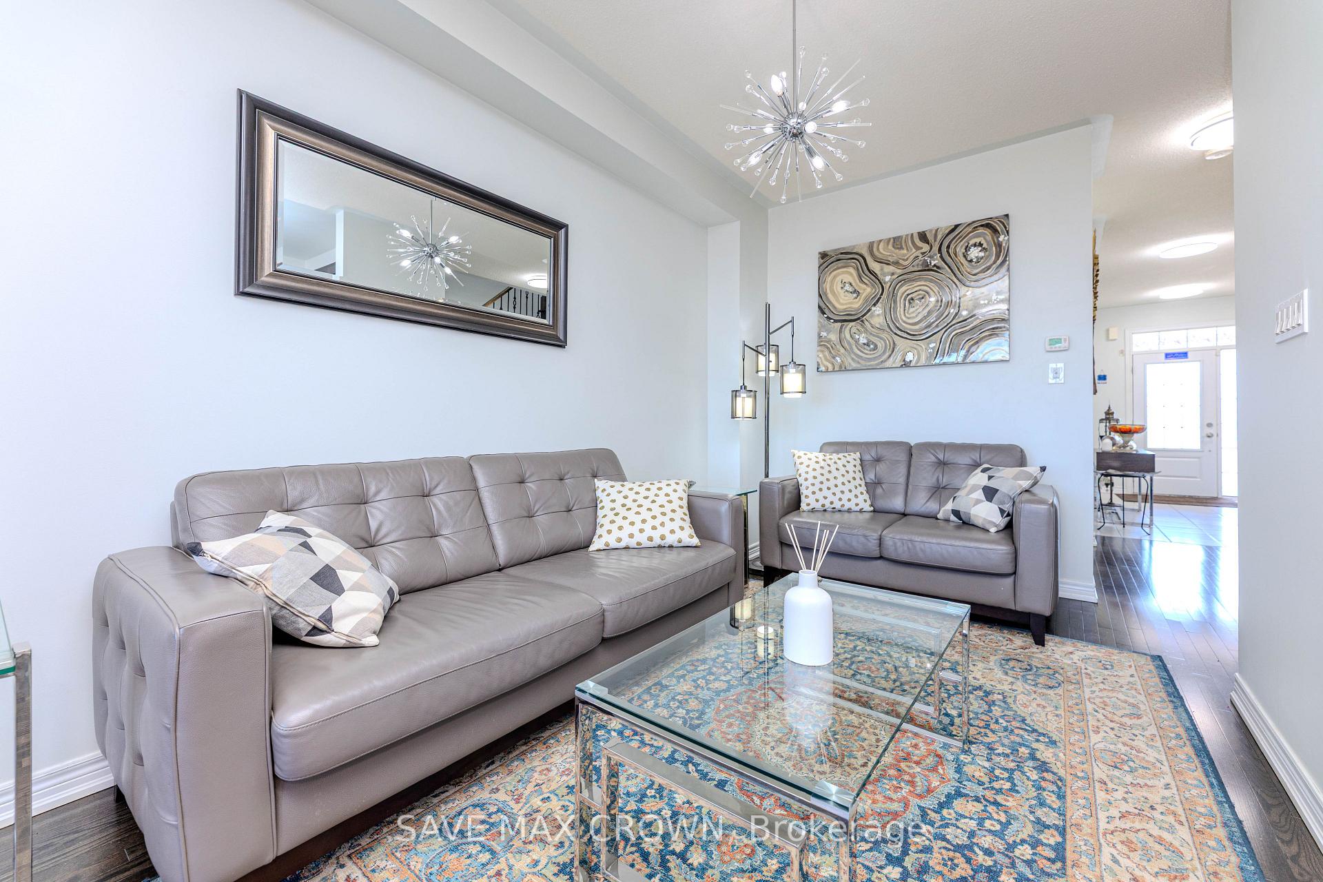 Photo 8 of 194 Sky Harbour Drive, Brampton, Bram West — HOMEH
