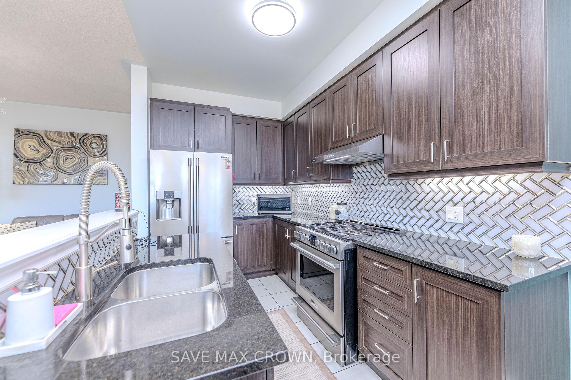 Photo 15 of 194 Sky Harbour Drive, Brampton, Bram West — HOMEH