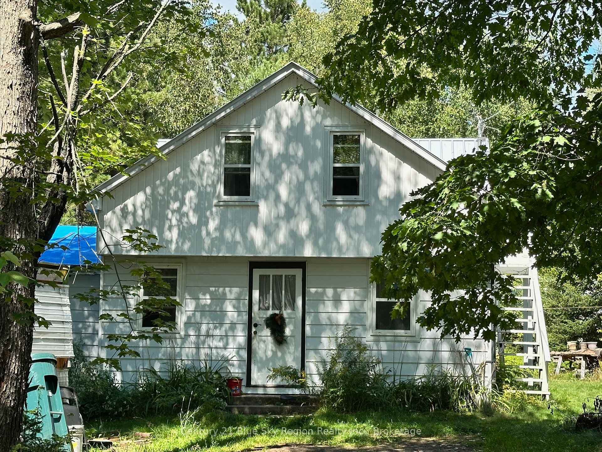 Front of 195 Janveau Road