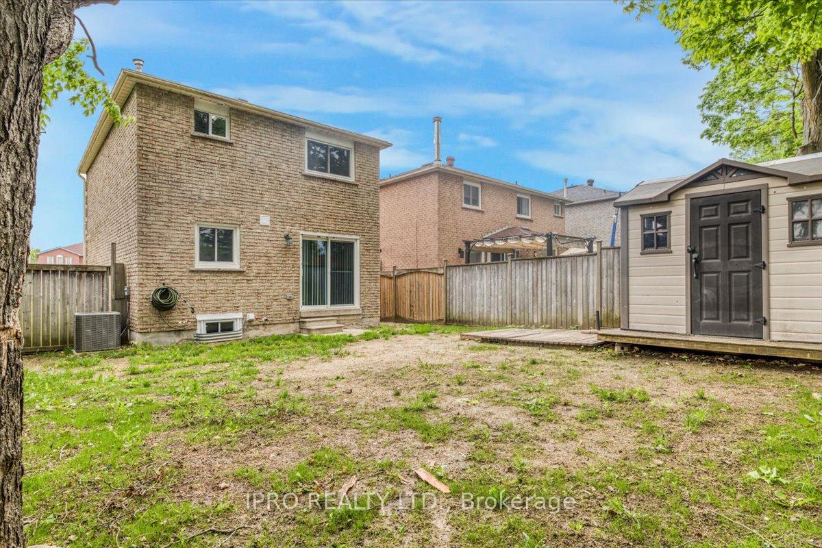 Photo 31 of 407 Hickling Trail, Barrie, Grove East — HOMEH