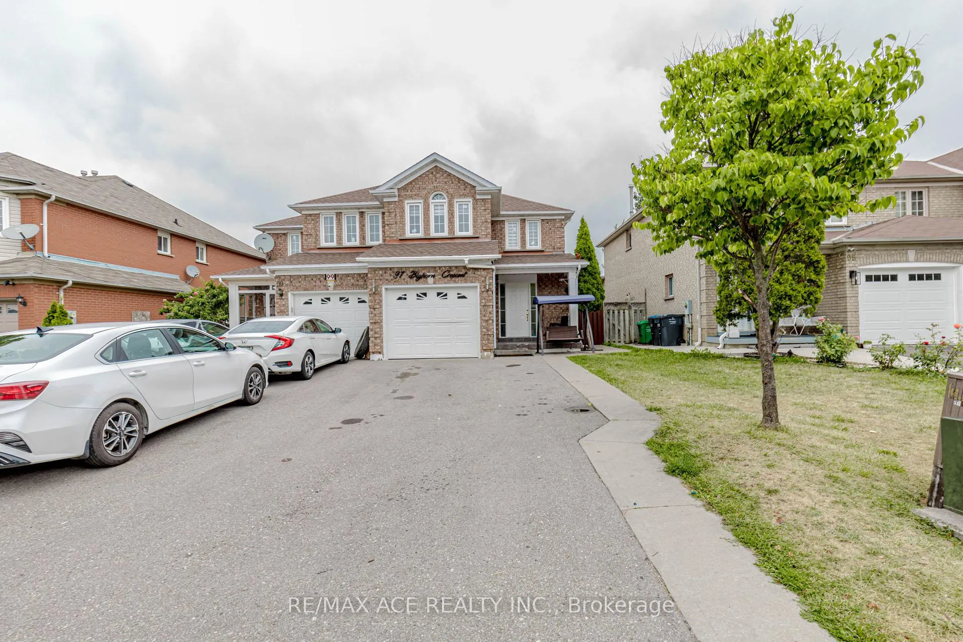 Photo 1 of 97 Bighorn Crescent, Brampton, Sandringham-Wellington — HOMEH