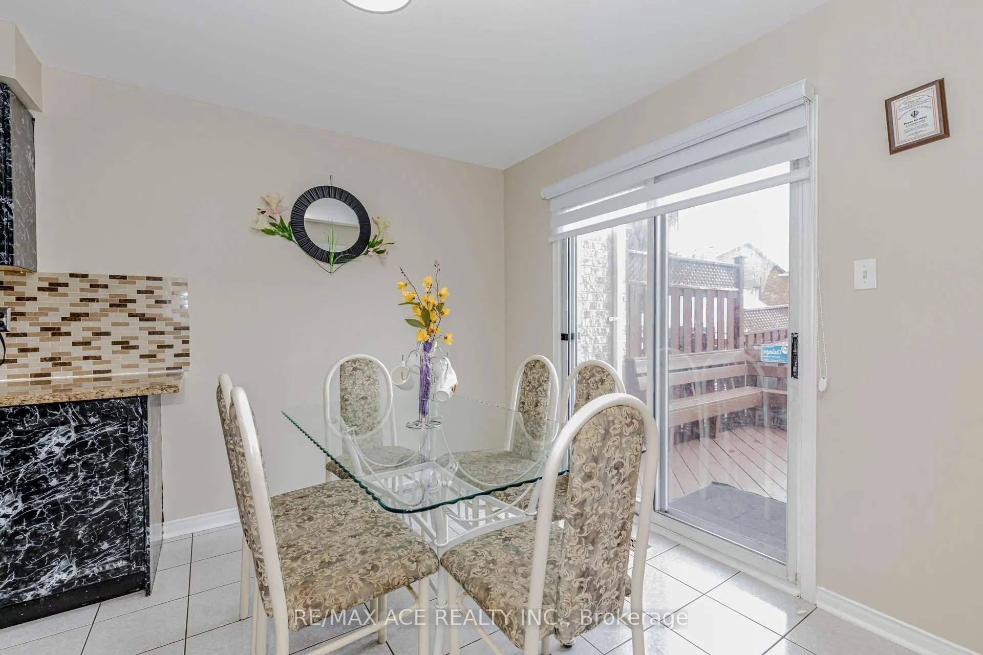 Photo 16 of 97 Bighorn Crescent, Brampton, Sandringham-Wellington — HOMEH
