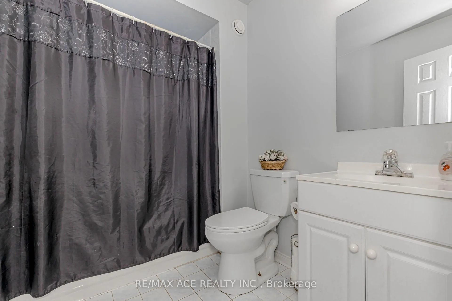 Photo 31 of 97 Bighorn Crescent, Brampton, Sandringham-Wellington — HOMEH