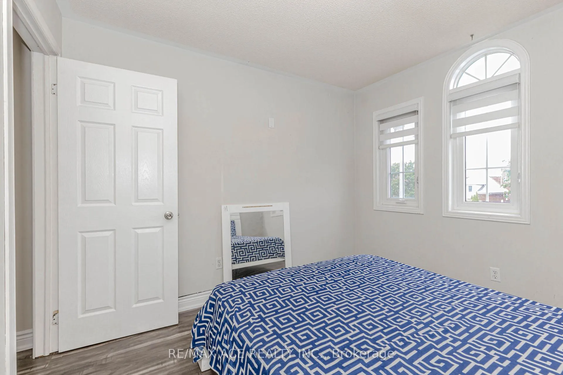 Photo 36 of 97 Bighorn Crescent, Brampton, Sandringham-Wellington — HOMEH