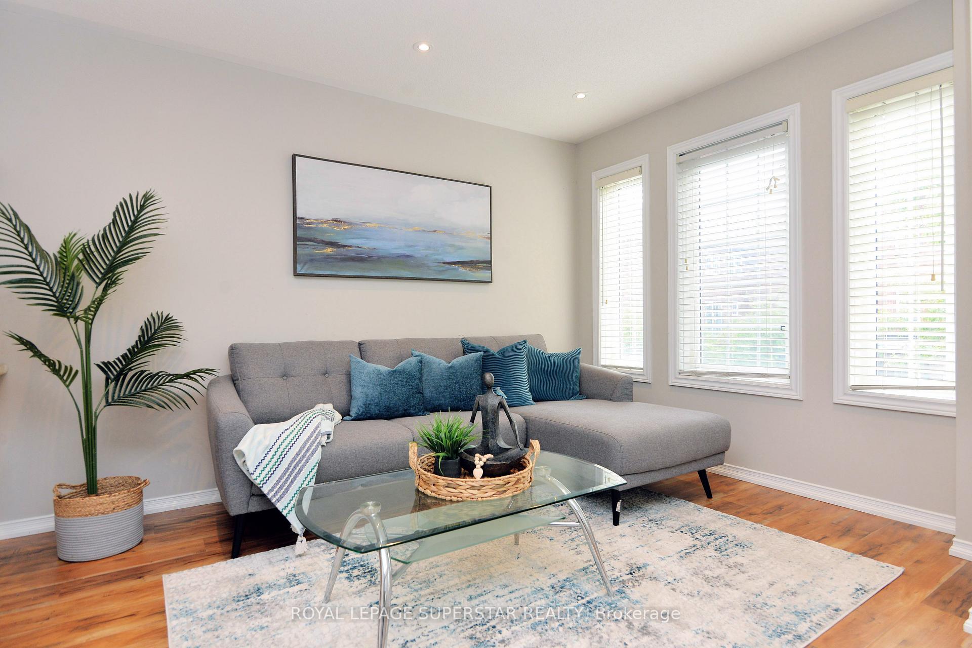 Photo 24 of 15 Gemstone Lane, Brampton, Downtown Brampton — HOMEH