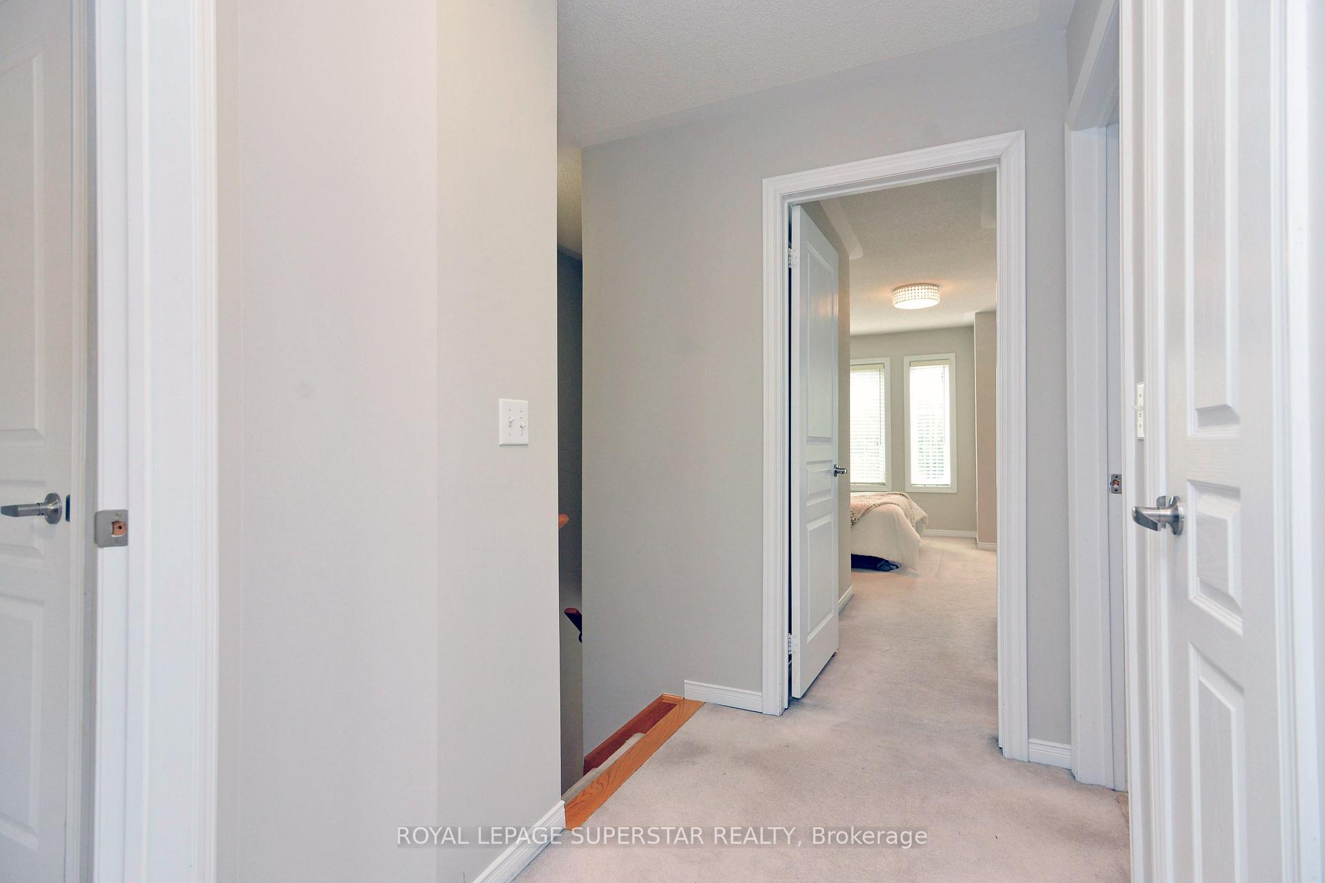 Photo 29 of 15 Gemstone Lane, Brampton, Downtown Brampton — HOMEH