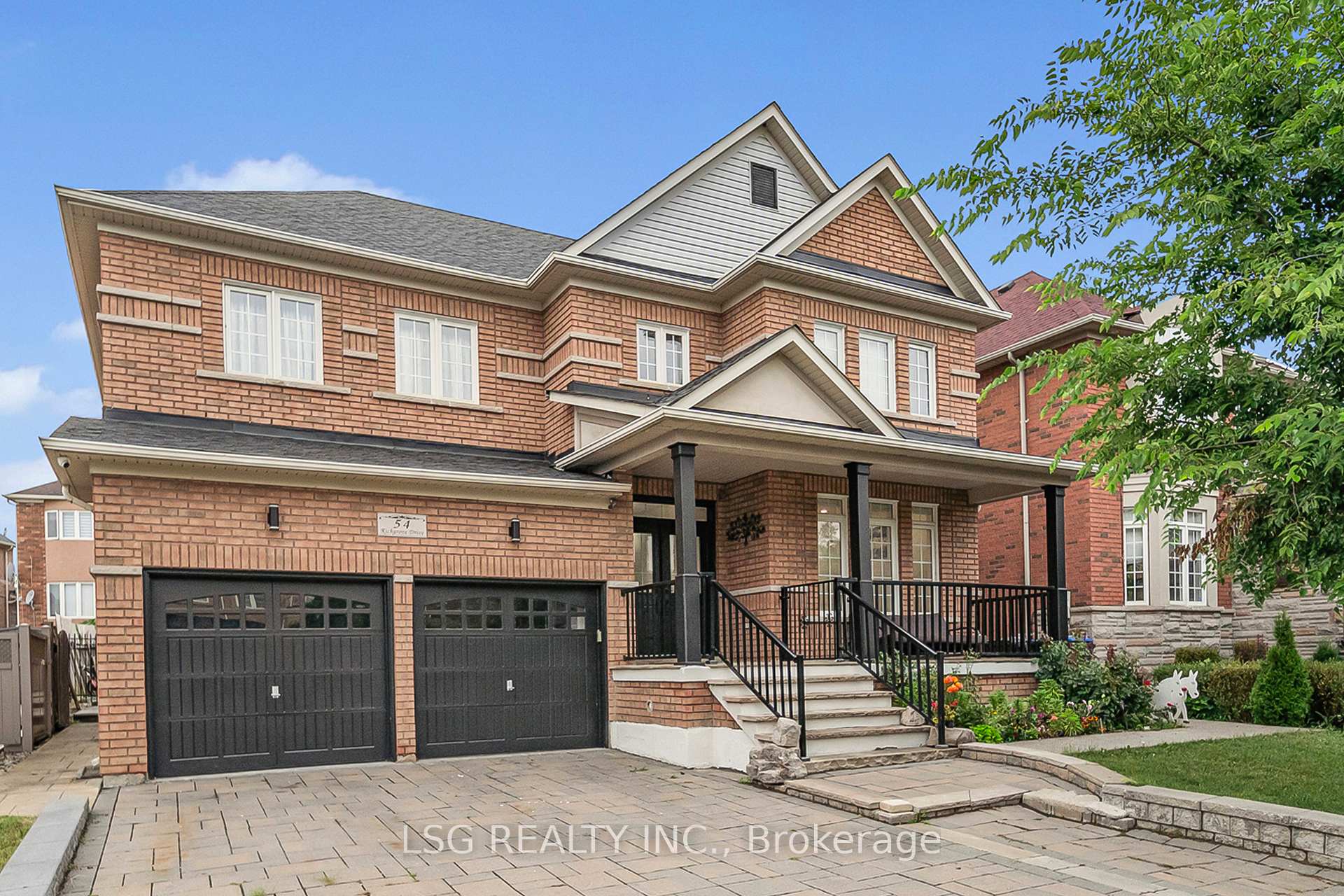 Photo 7 of 54 Richgrove Drive, Brampton, Vales of Castlemore — HOMEH