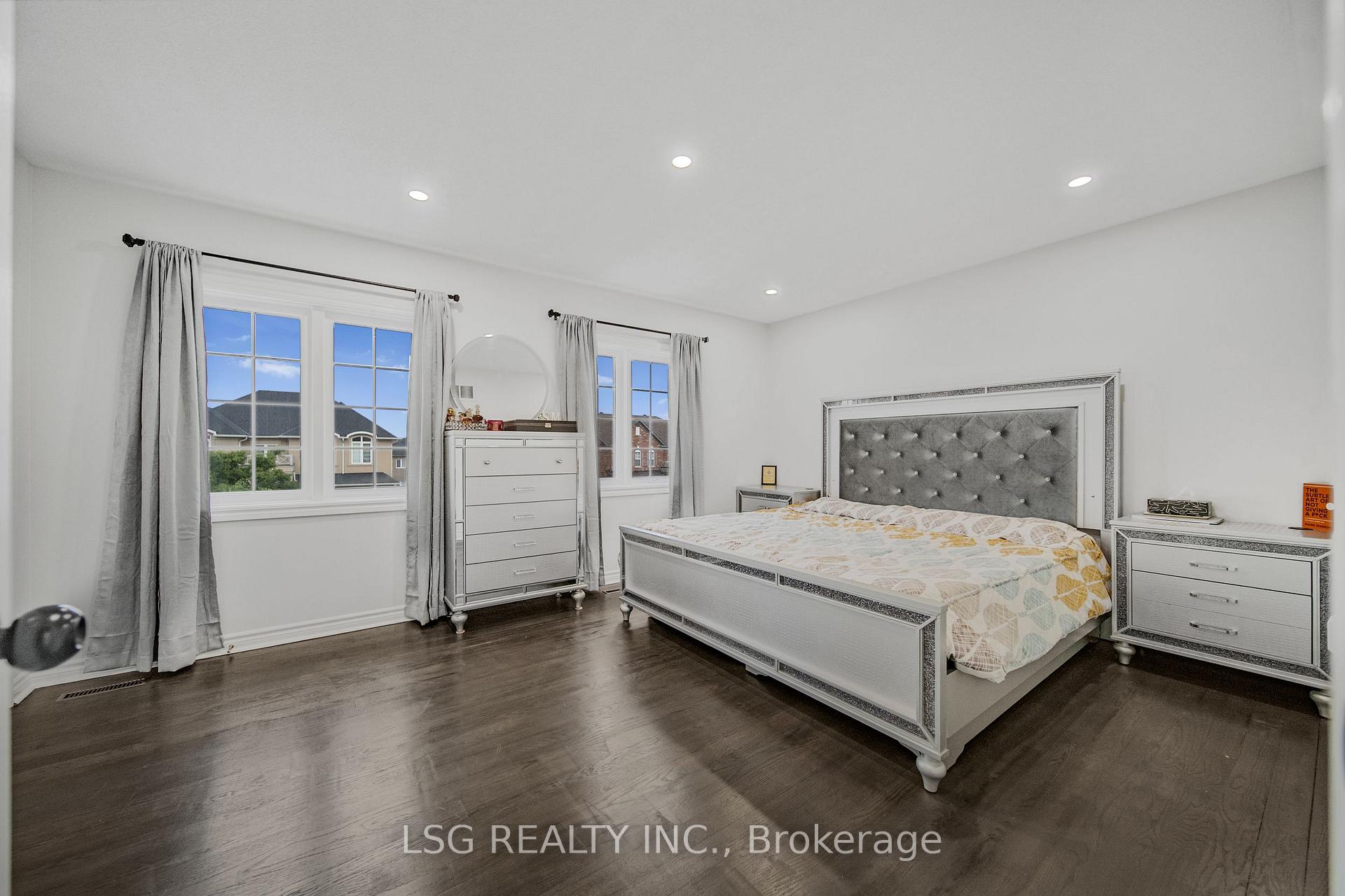 Photo 27 of 54 Richgrove Drive, Brampton, Vales of Castlemore — HOMEH