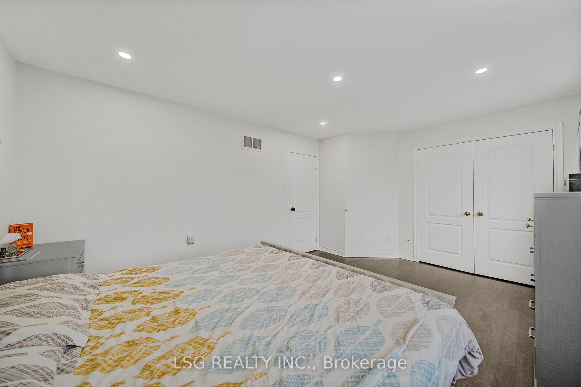 Photo 28 of 54 Richgrove Drive, Brampton, Vales of Castlemore — HOMEH
