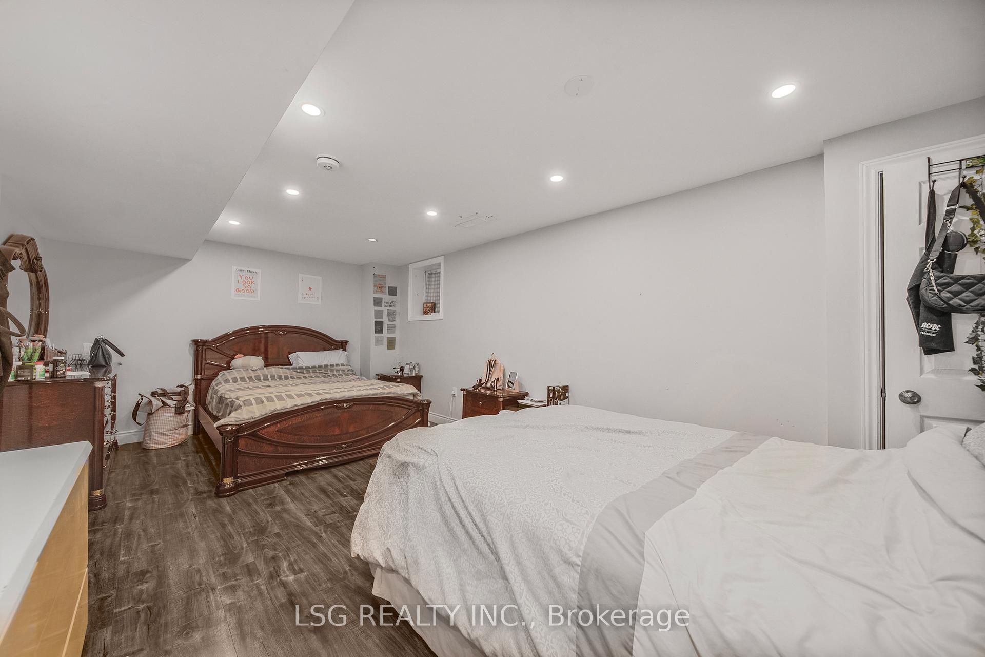 Photo 36 of 54 Richgrove Drive, Brampton, Vales of Castlemore — HOMEH