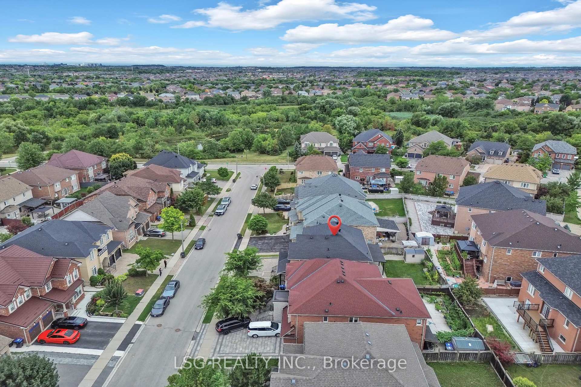 Photo 44 of 54 Richgrove Drive, Brampton, Vales of Castlemore — HOMEH