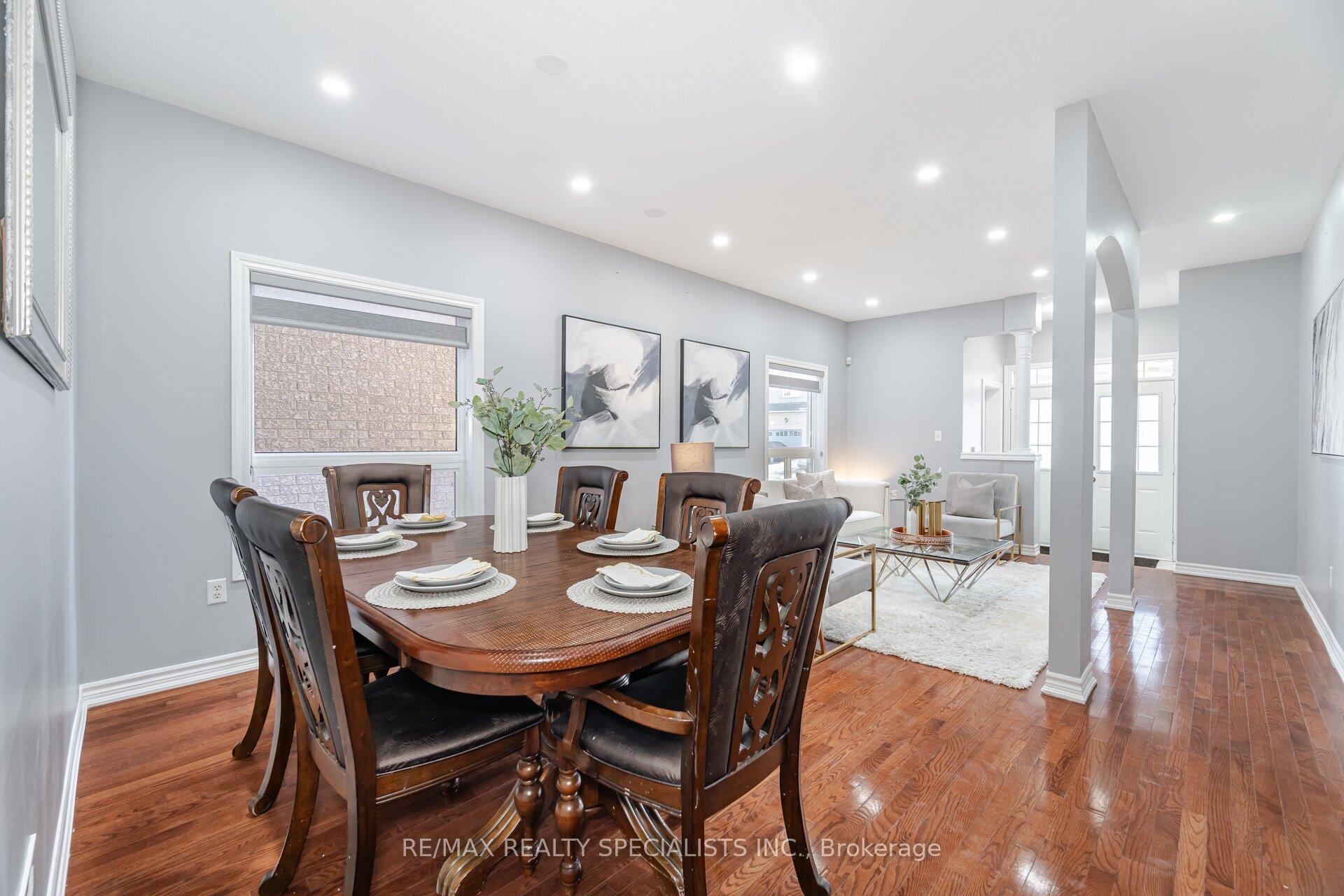 Photo 5 of 6 Arctic Fox Crescent, Brampton, Sandringham-Wellington — HOMEH