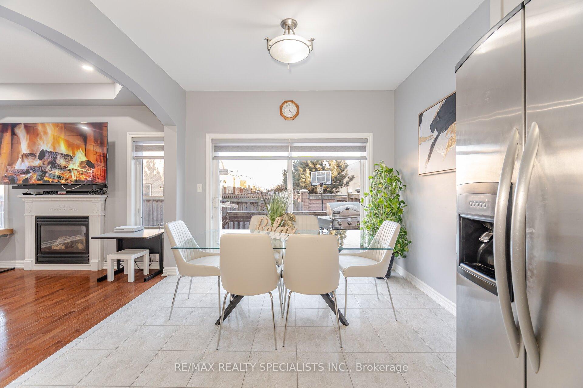 Photo 11 of 6 Arctic Fox Crescent, Brampton, Sandringham-Wellington — HOMEH