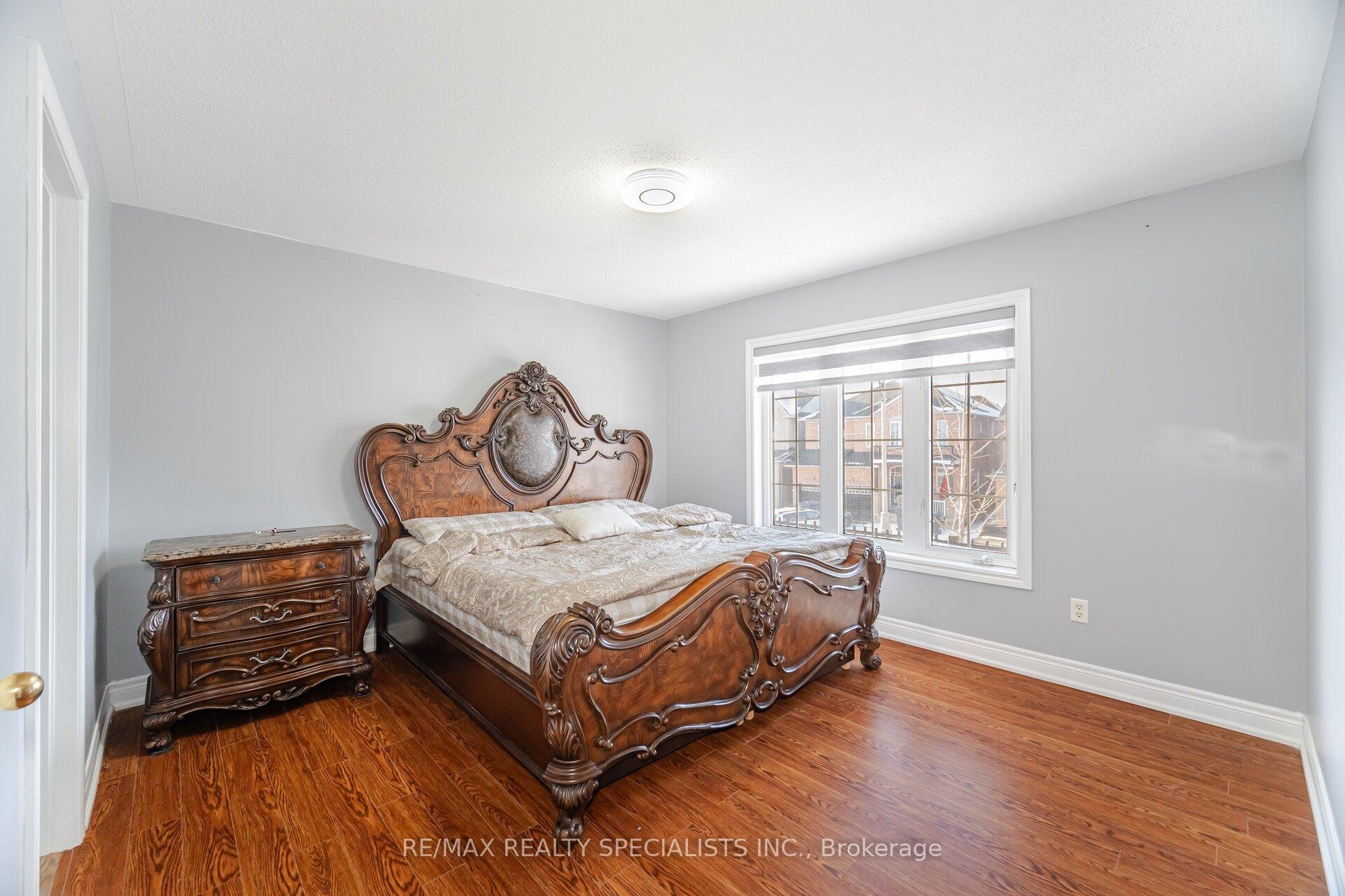 Photo 25 of 6 Arctic Fox Crescent, Brampton, Sandringham-Wellington — HOMEH