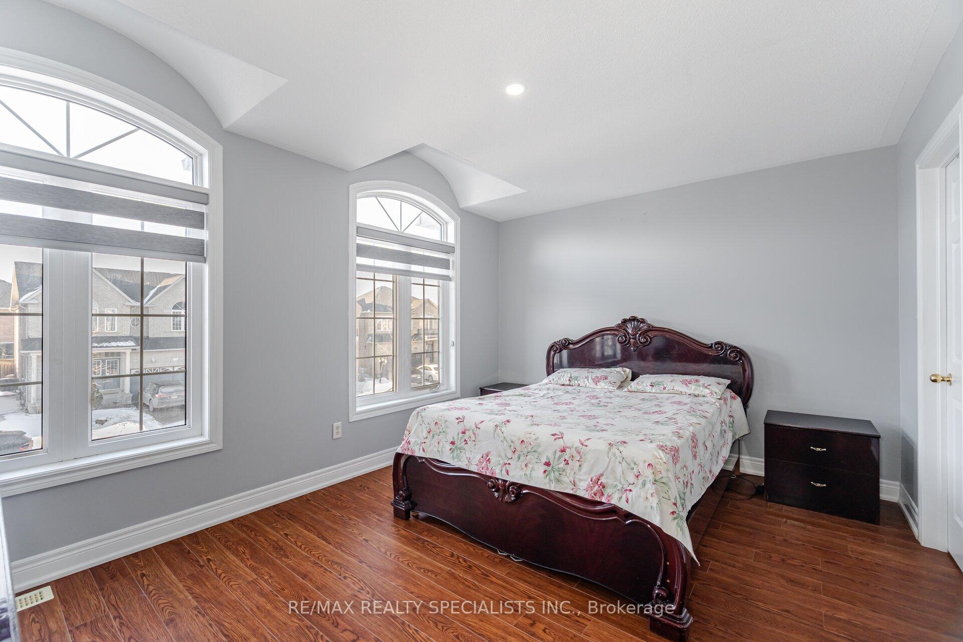 Photo 31 of 6 Arctic Fox Crescent, Brampton, Sandringham-Wellington — HOMEH
