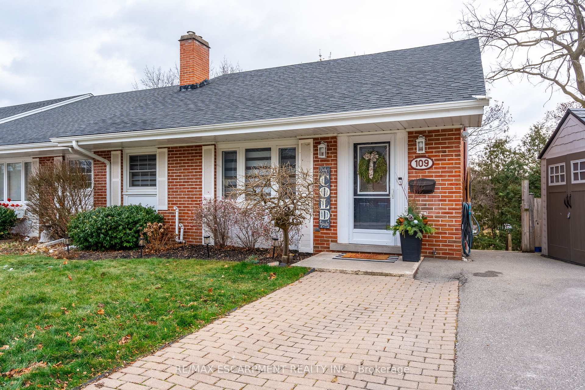 Photo 2 of 109 Main Street W, Grimsby, Grimsby West — HOMEH