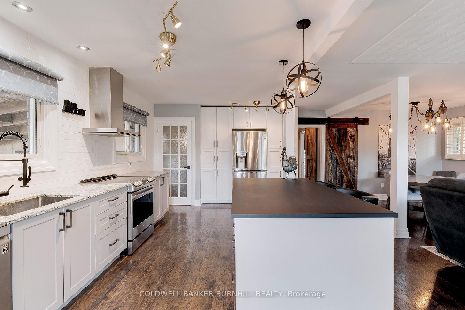 Photo 9 of 175 Kings Forest Drive, Hamilton, Huntington — HOMEH