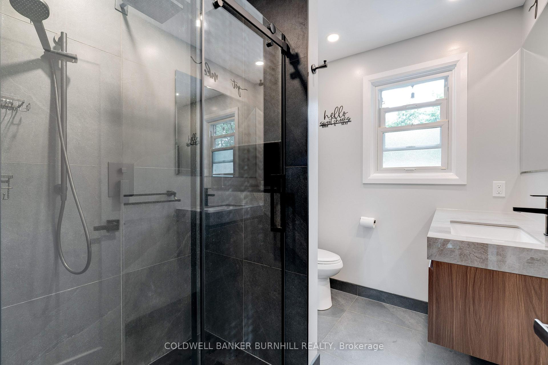 Photo 26 of 175 Kings Forest Drive, Hamilton, Huntington — HOMEH