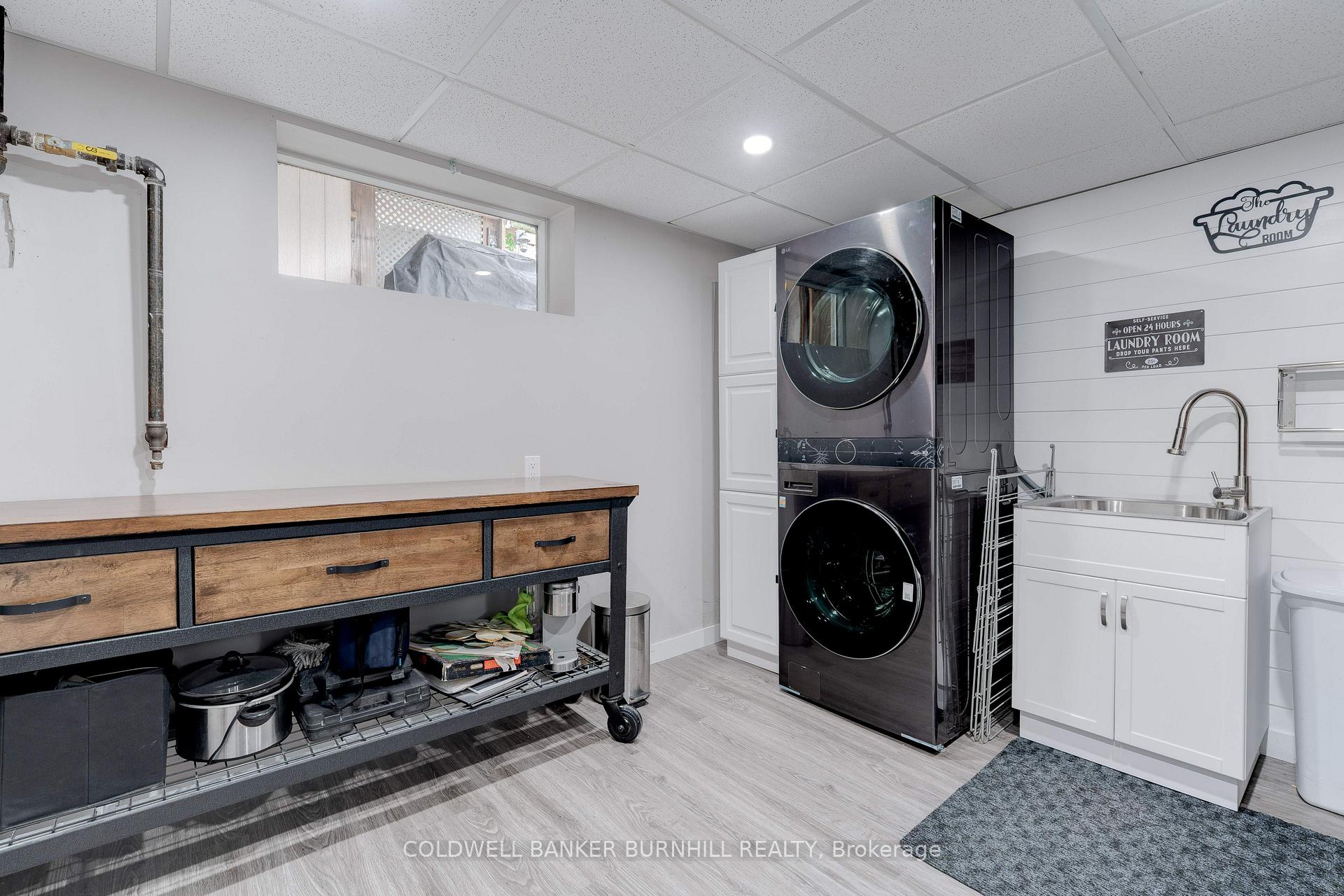 Photo 35 of 175 Kings Forest Drive, Hamilton, Huntington — HOMEH