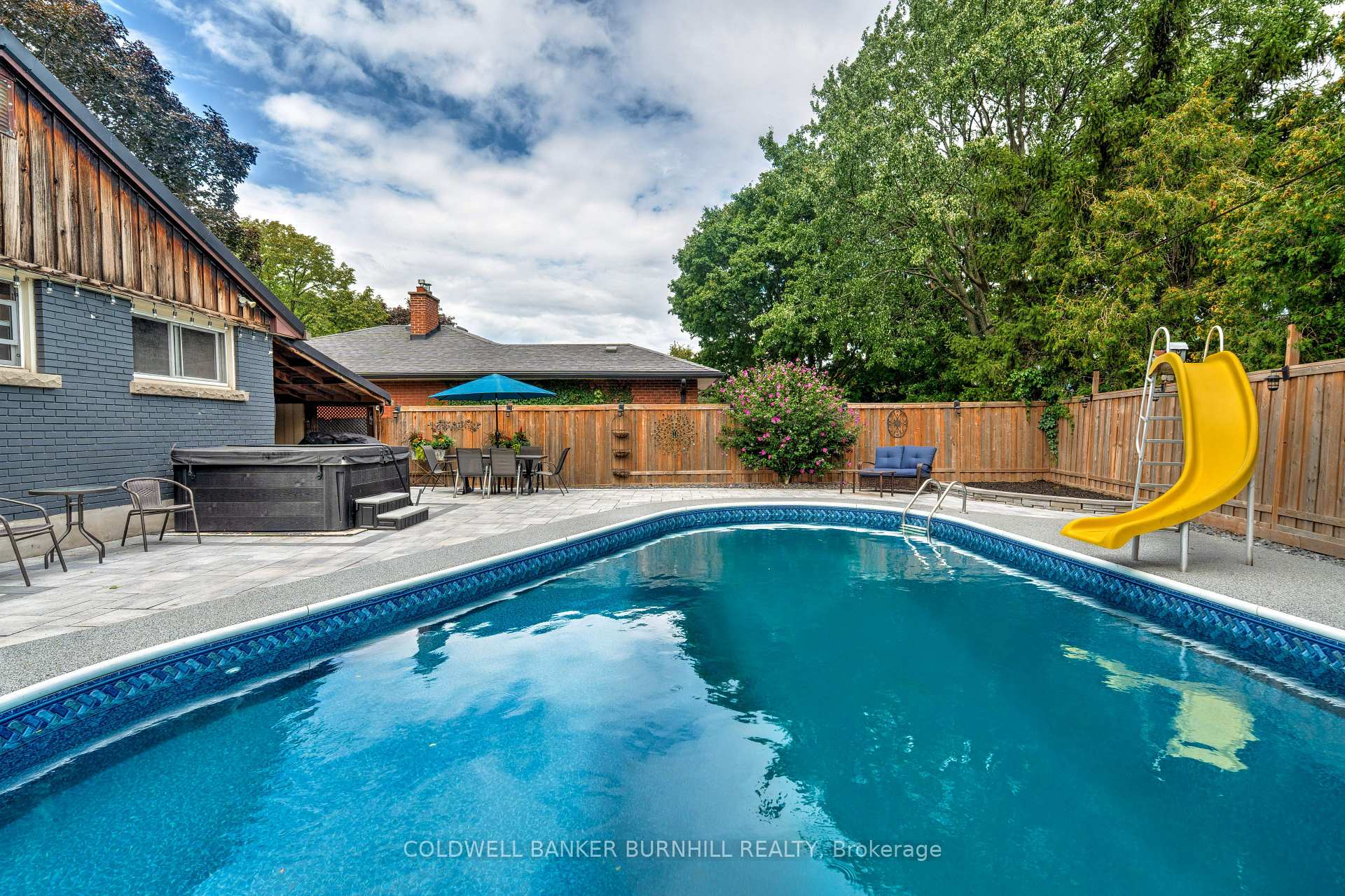 Photo 43 of 175 Kings Forest Drive, Hamilton, Huntington — HOMEH