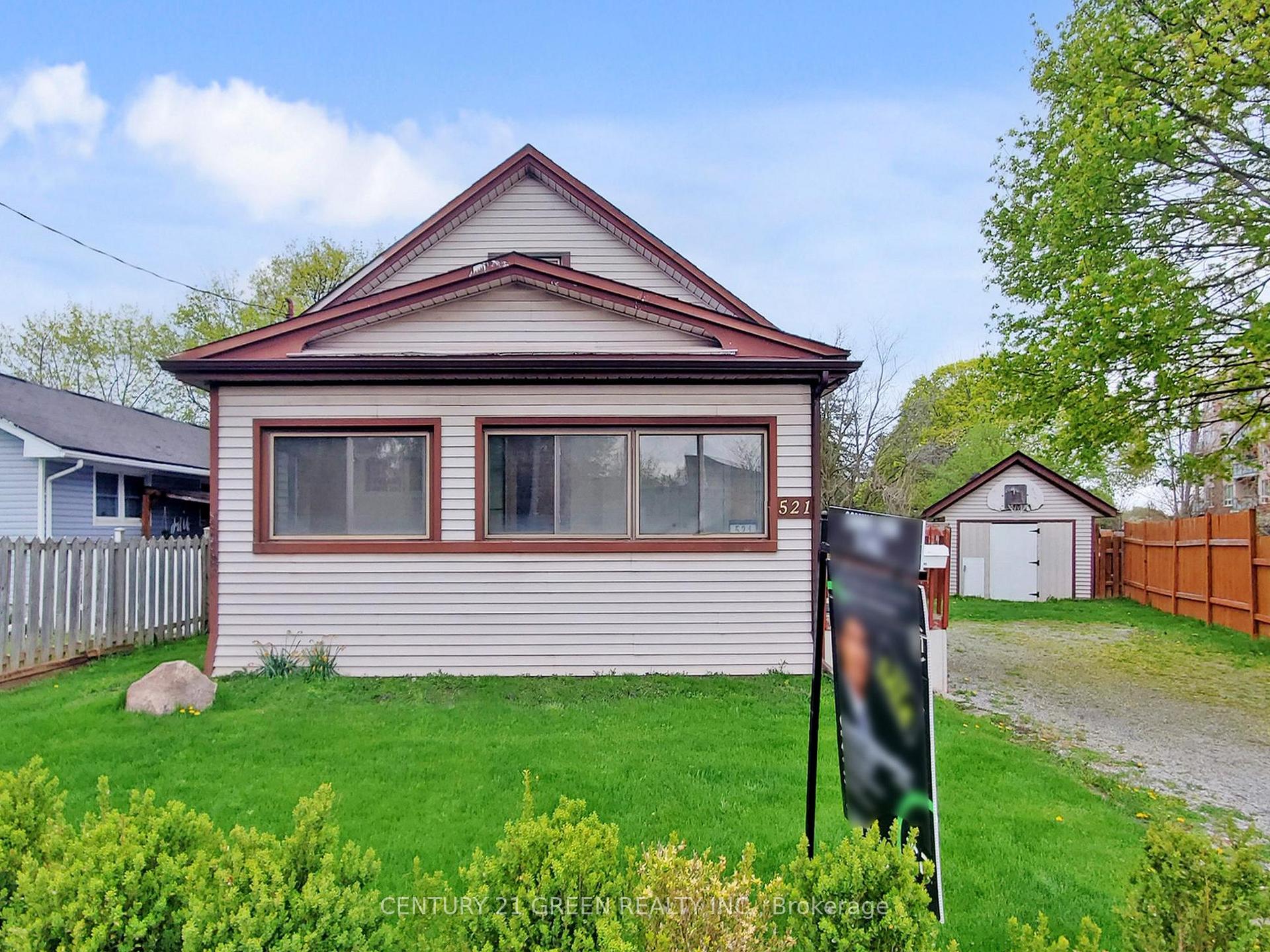 Photo 2 of 521 Carlton Street, St. Catharines, Carlton/Bunting — HOMEH