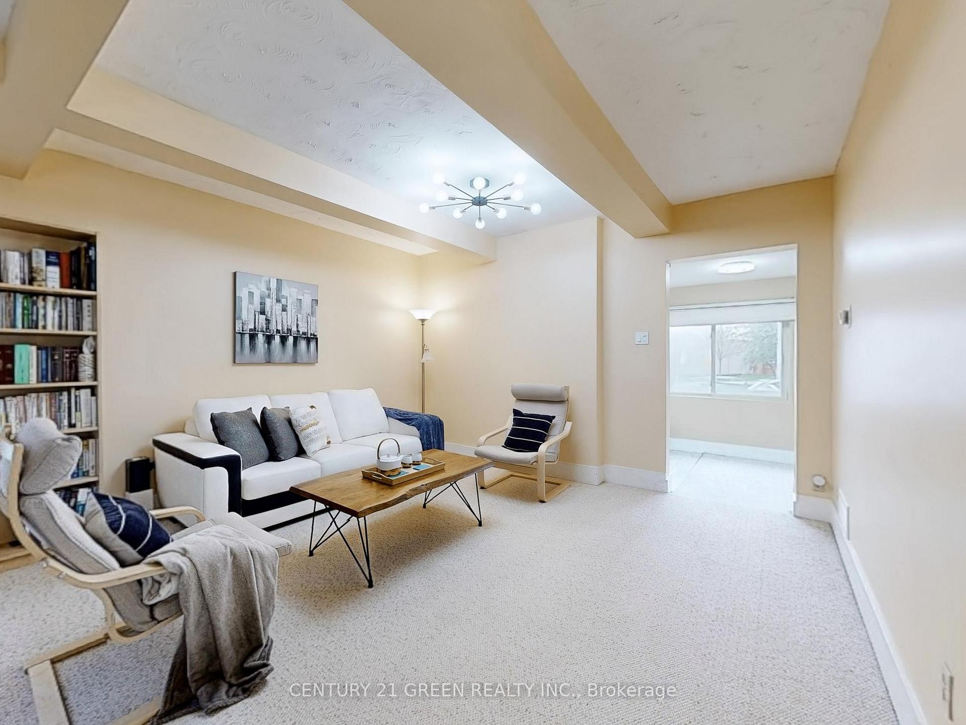 Photo 5 of 521 Carlton Street, St. Catharines, Carlton/Bunting — HOMEH