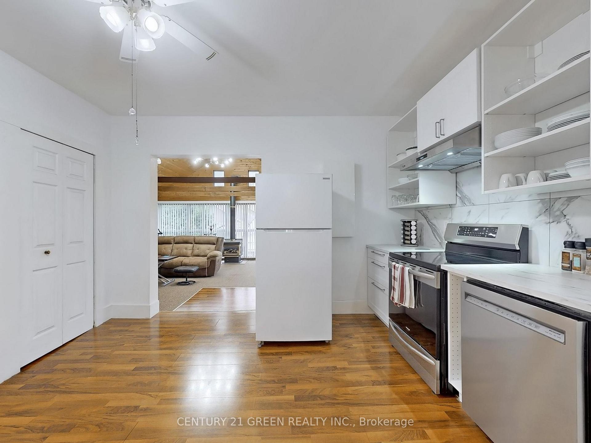 Photo 15 of 521 Carlton Street, St. Catharines, Carlton/Bunting — HOMEH