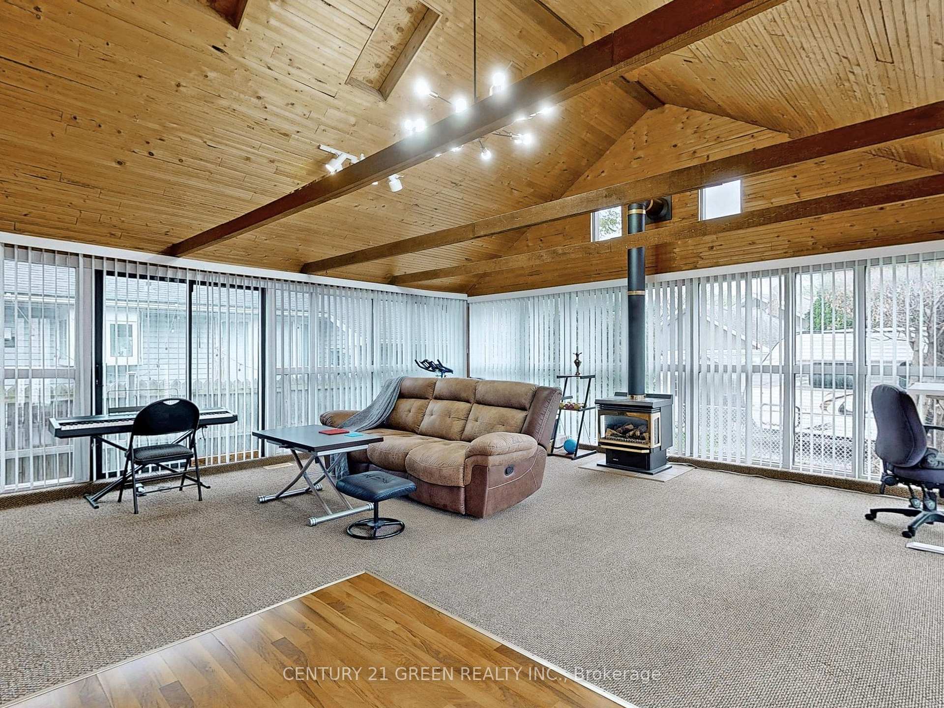 Photo 17 of 521 Carlton Street, St. Catharines, Carlton/Bunting — HOMEH
