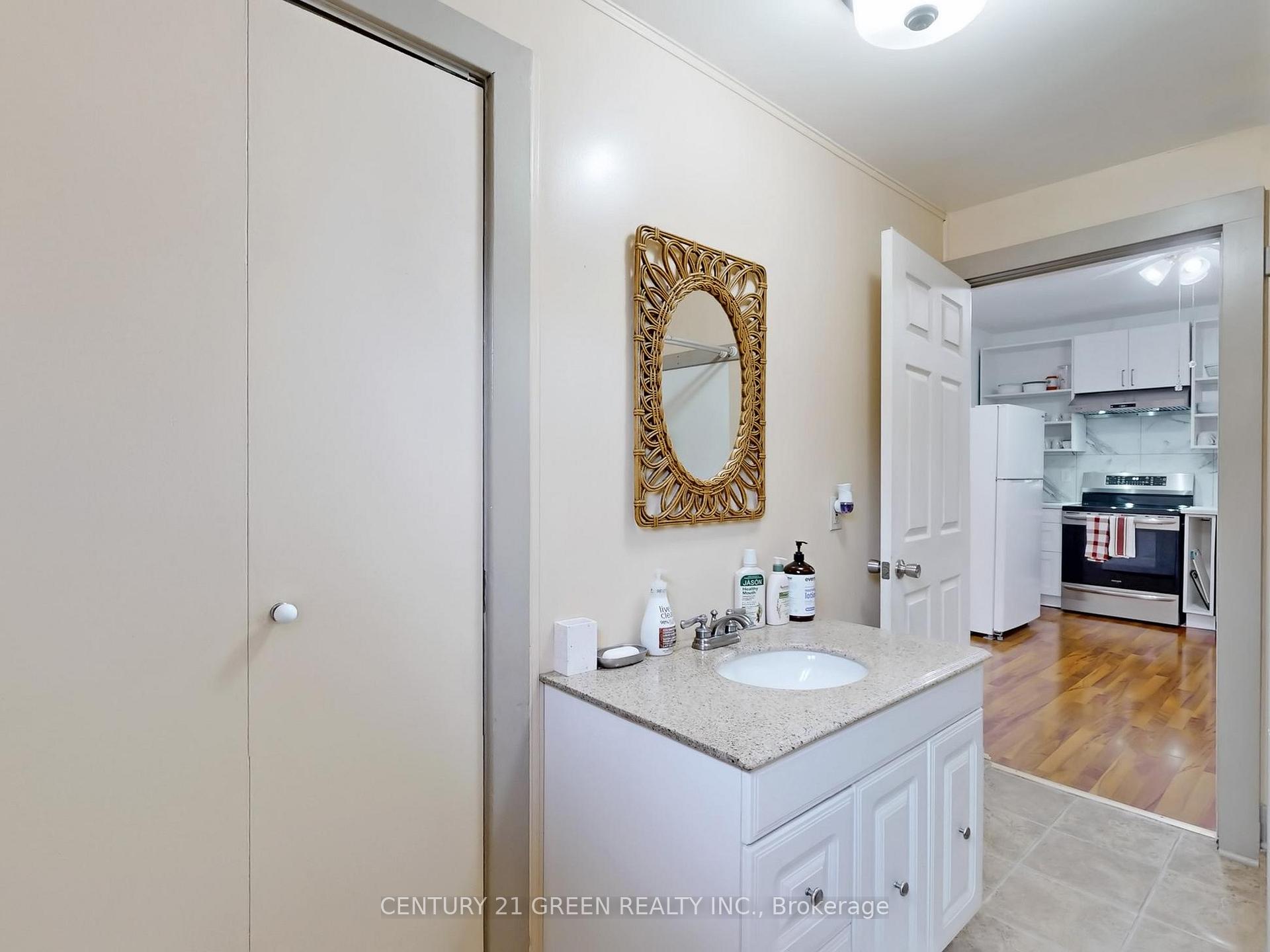 Photo 25 of 521 Carlton Street, St. Catharines, Carlton/Bunting — HOMEH