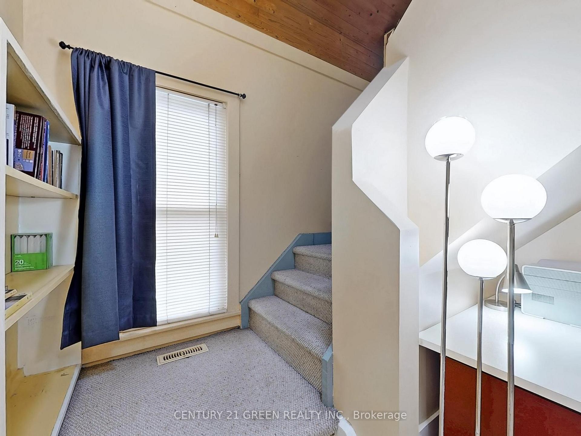 Photo 31 of 521 Carlton Street, St. Catharines, Carlton/Bunting — HOMEH