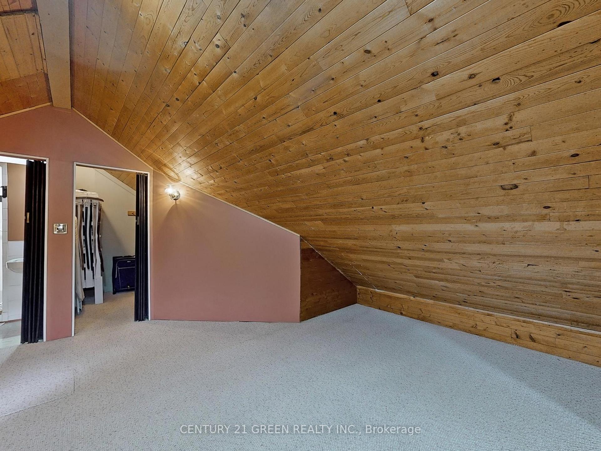 Photo 35 of 521 Carlton Street, St. Catharines, Carlton/Bunting — HOMEH