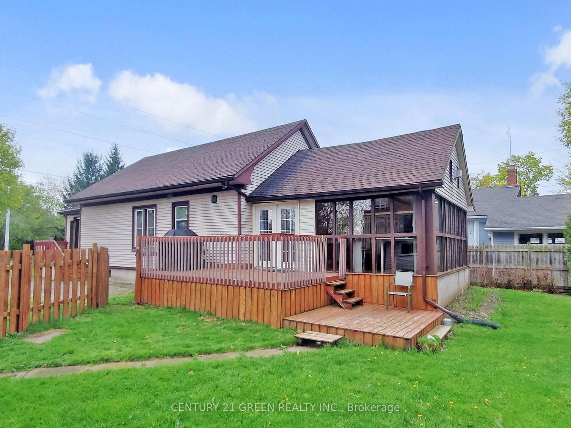 Photo 44 of 521 Carlton Street, St. Catharines, Carlton/Bunting — HOMEH