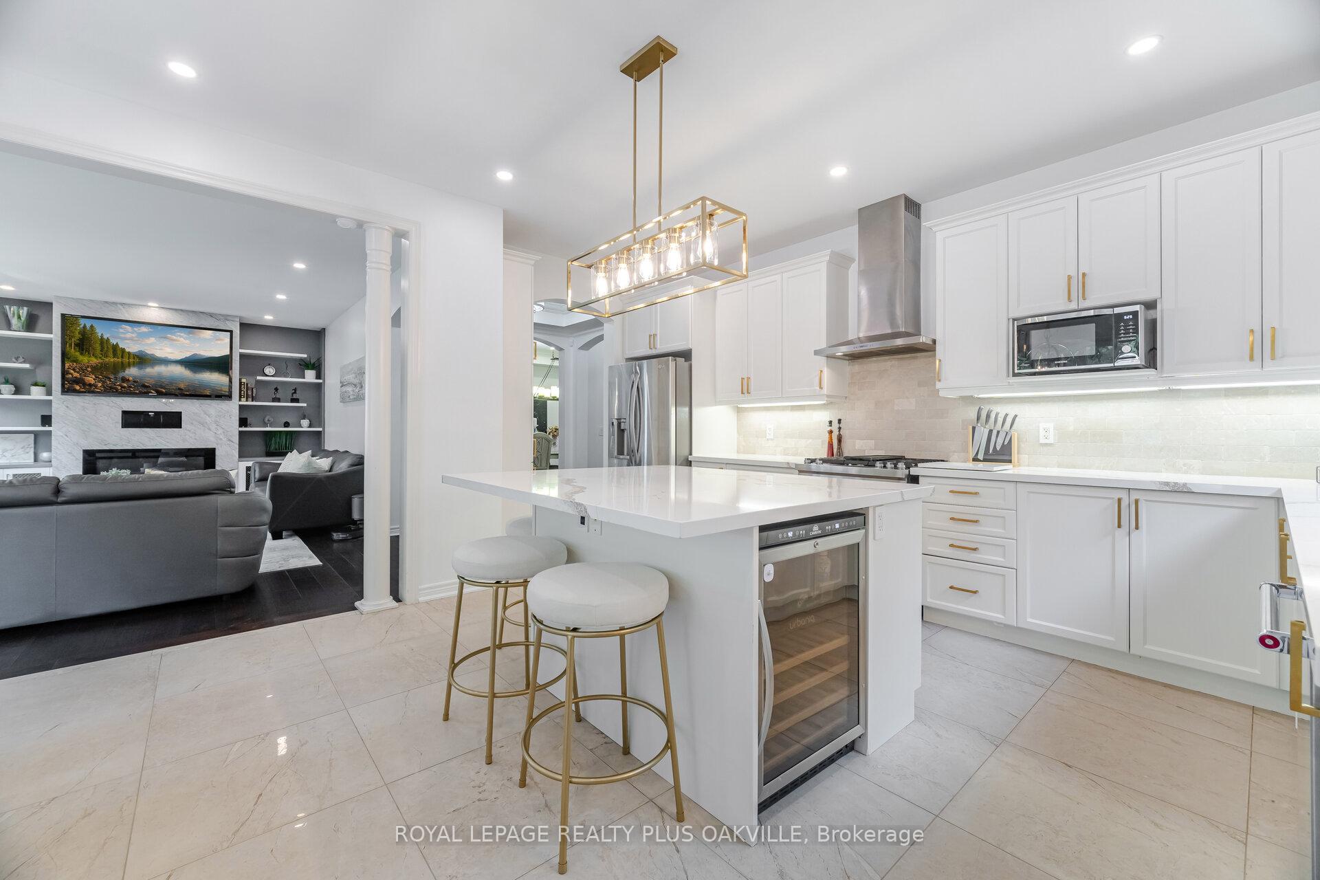 Photo 21 of 64 Sutherland Crescent, Hamilton, Meadowlands — HOMEH