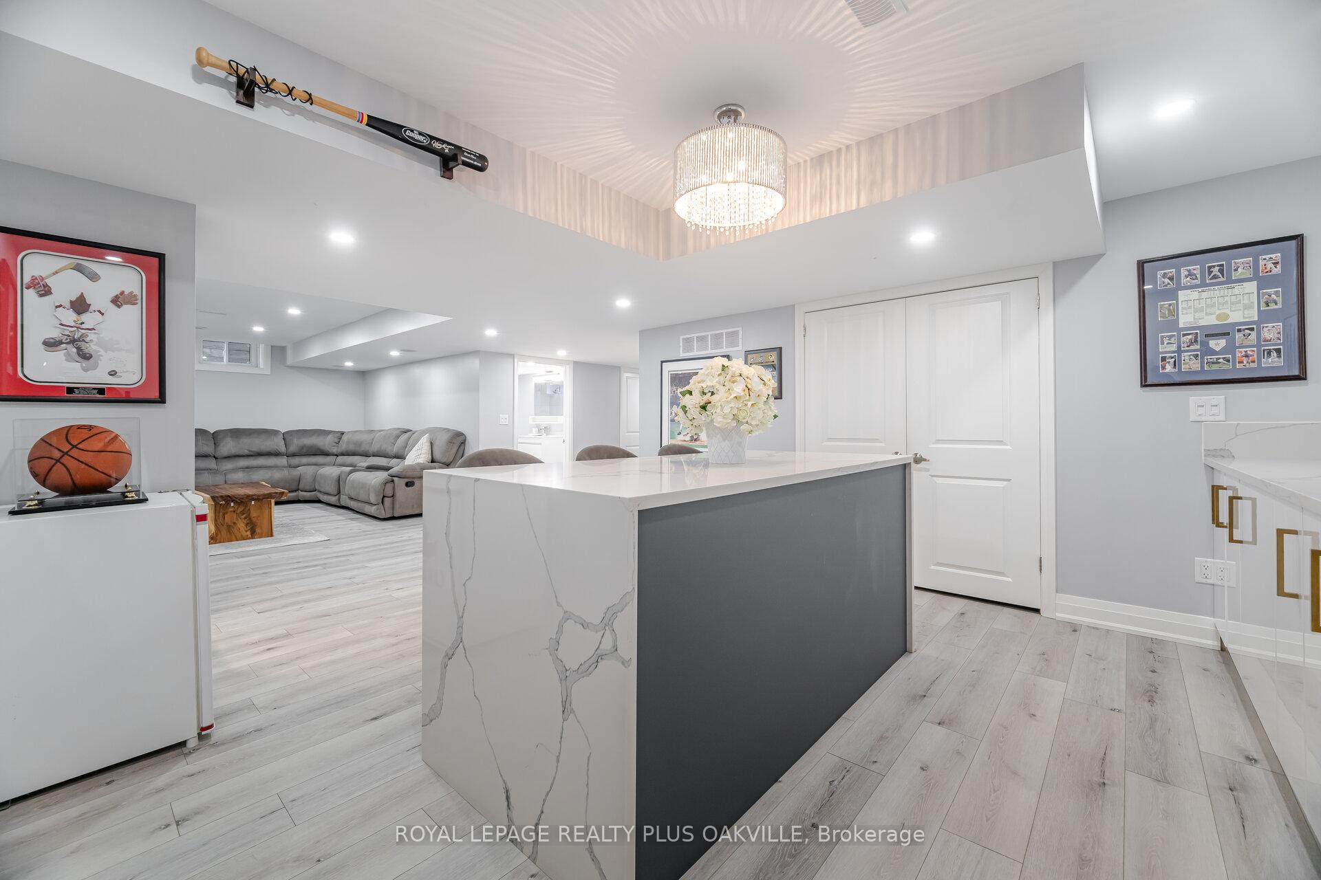 Photo 92 of 64 Sutherland Crescent, Hamilton, Meadowlands — HOMEH