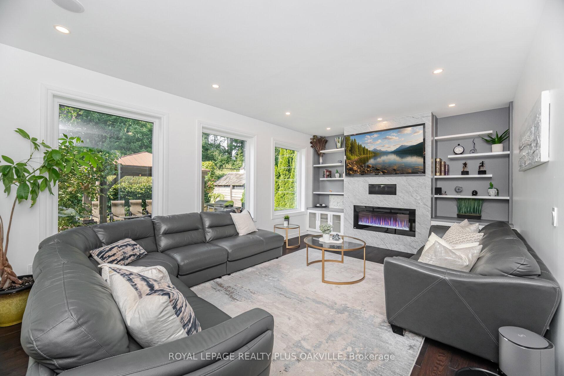 Photo 31 of 64 Sutherland Crescent, Hamilton, Meadowlands — HOMEH