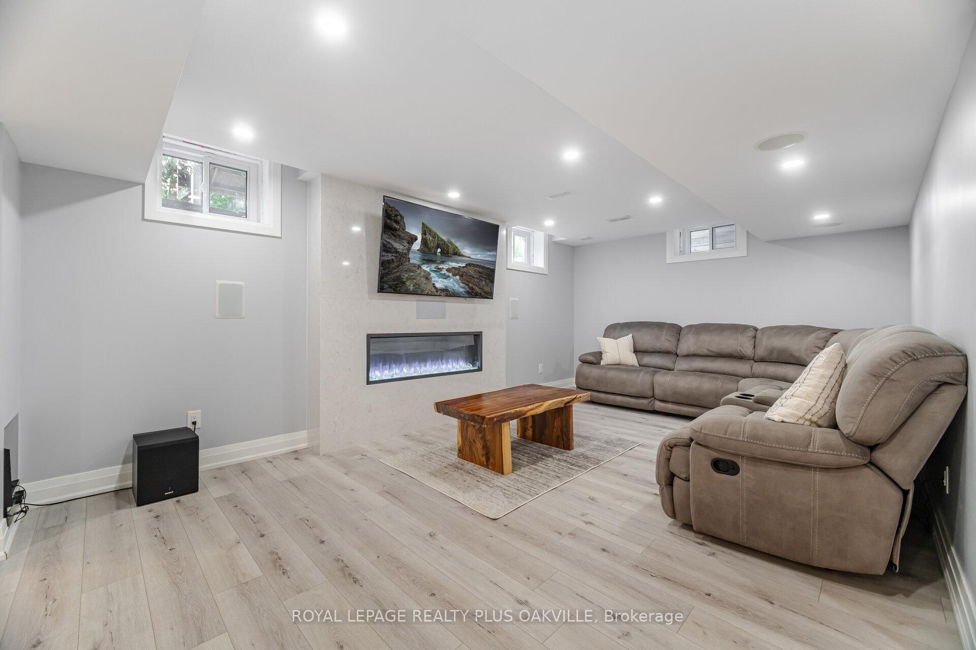 Photo 78 of 64 Sutherland Crescent, Hamilton, Meadowlands — HOMEH