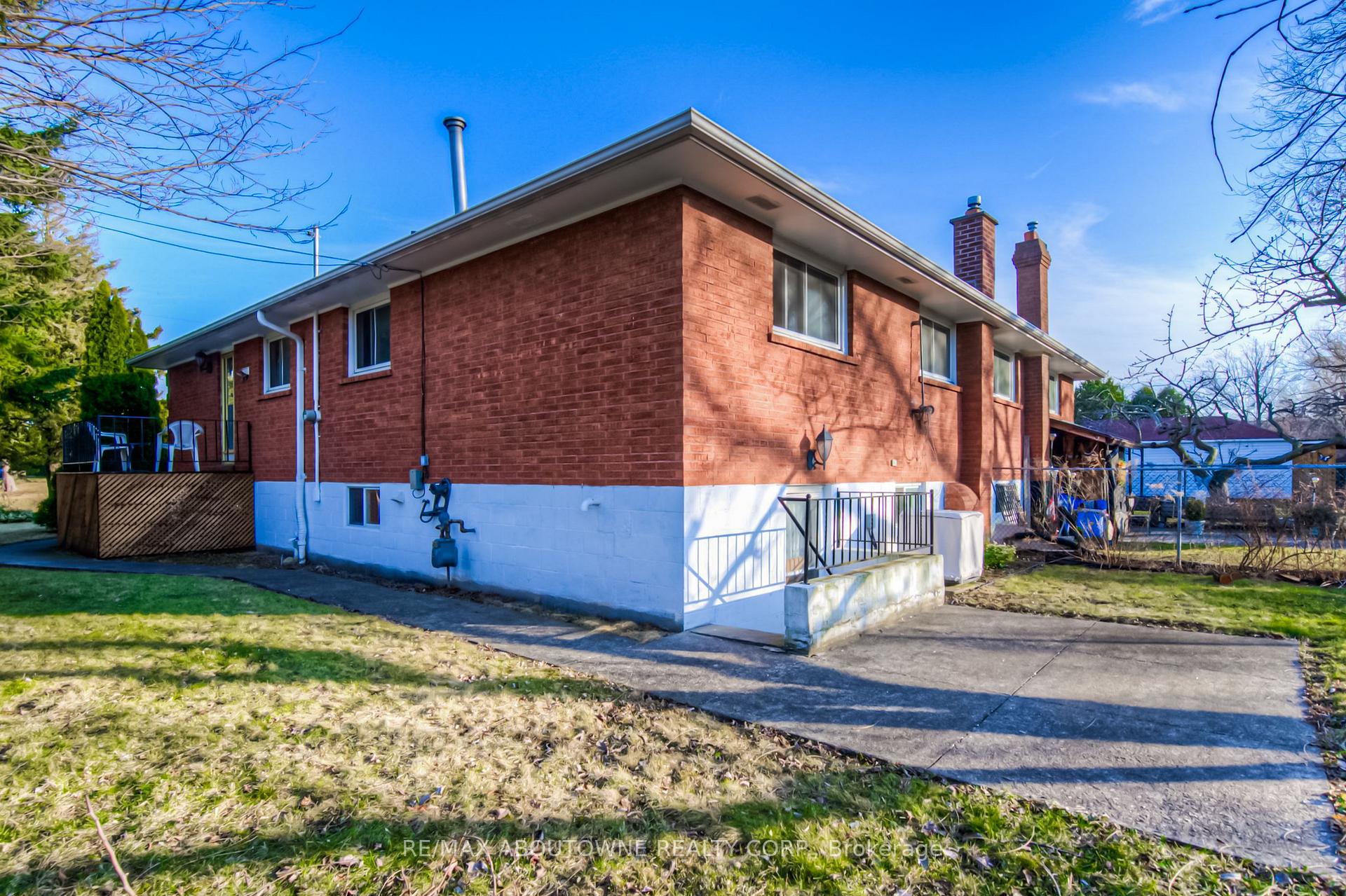 Photo 28 of 47 Chester Road, Hamilton, Stoney Creek — HOMEH