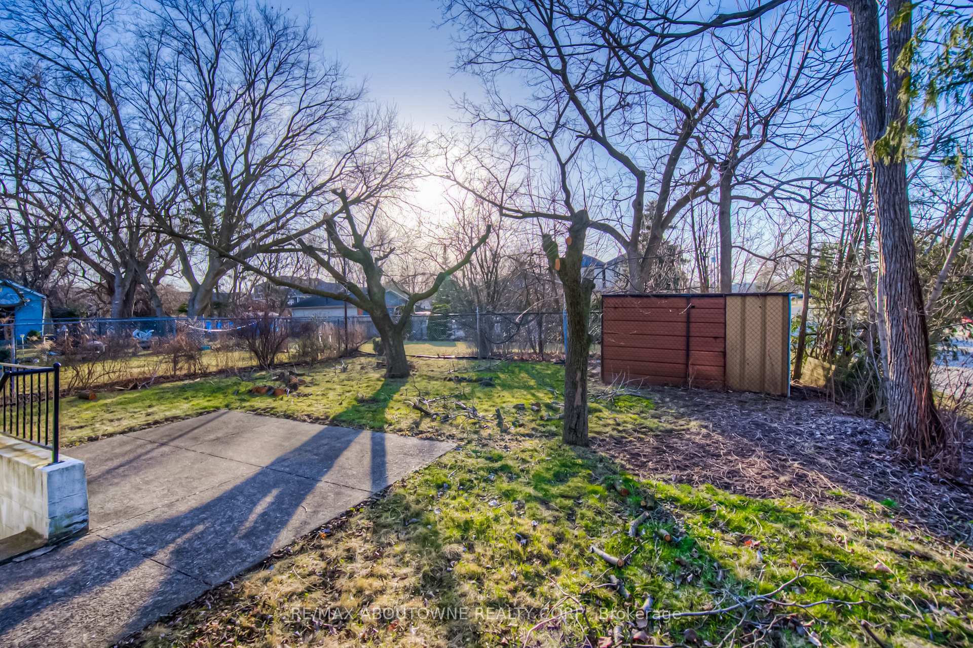 Photo 31 of 47 Chester Road, Hamilton, Stoney Creek — HOMEH