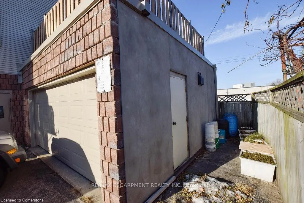 Photo 36 of 120 Parkdale Avenue N, Hamilton, Normanhurst — HOMEH