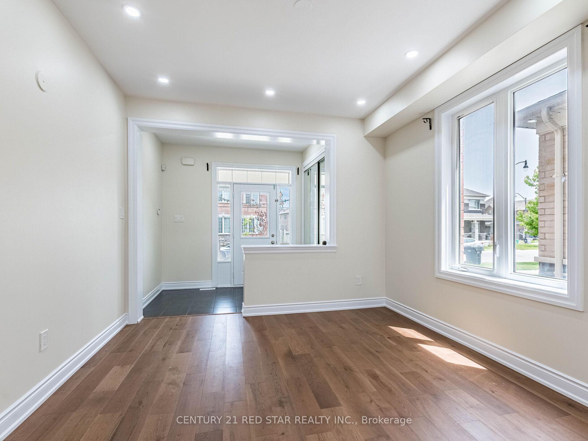 Photo 2 of 60 Callandar Road, Brampton, Northwest Brampton — HOMEH